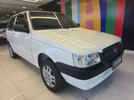 FIAT UNO 1.0 MPI MILLE WAY ECONOMY 8V FLEX 2P MANUAL FIAT UNO 1.0 MPI MILLE WAY ECONOMY 8V FLEX 2P MANUAL